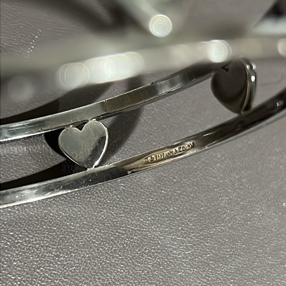 Tiffany & Co. 7 heart stencil bangle - Picture 3 of 11